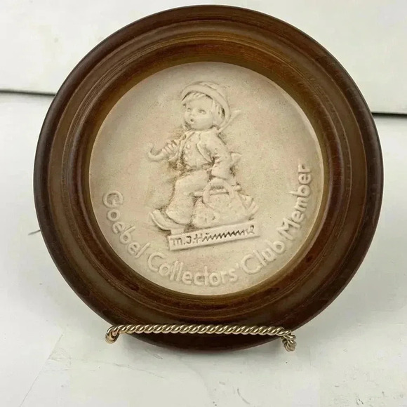 VTG 1976 Goebel Hummel Bisque Plate Framed Collectors Club Member W. Germany - Picture 4 of 12